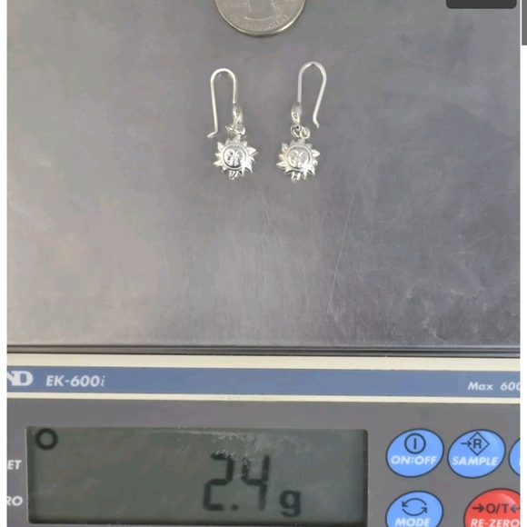Any3 for$25 💥Sterling silver sun earrings - Picture 3 of 3